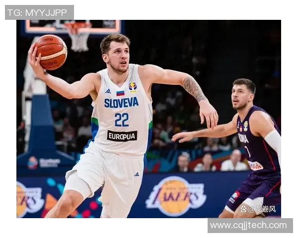 湖人球员里夫斯腹股沟受伤东契奇轻松备战展现自信心态